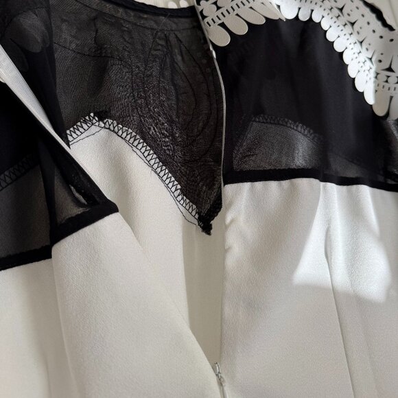 Unique Tribal Cutout Pattern Top - Picture 5 of 5